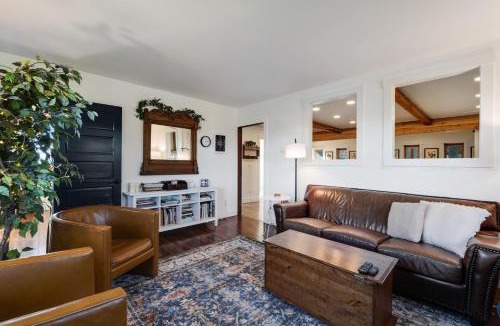 Coupeville House | Historic Officer's Farmhouse at OLF