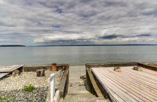 Rollingbay House | Historic Shore Cottage