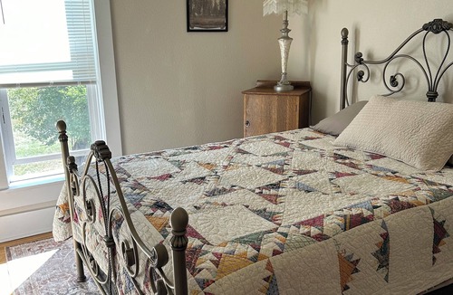 Plains House | Historical 1904 5-bedroom farmhouse in Plains with stunning view