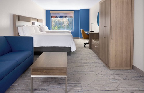 South Lake Union Hotel | Holiday Inn Express And Suites Seattle Downtown - Lake Union by IHG