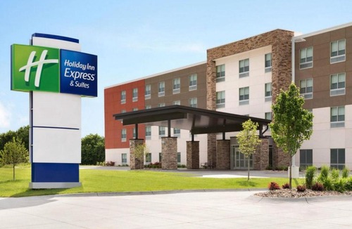 Blair Hotel | Holiday Inn Express - Blair by IHG