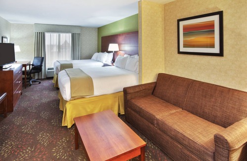 Frankenmuth Hotel | Holiday Inn Express Hotel & Suites Frankenmuth by IHG