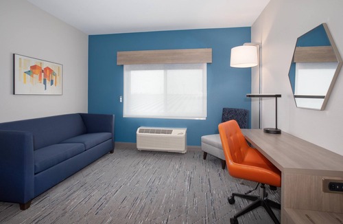 Idaho Falls Hotel | Holiday Inn Express Hotel & Suites Idaho Falls by IHG