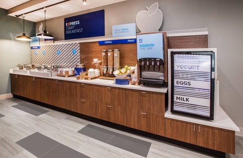 Murray Hotel | Holiday Inn Express Hotel & Suites Murray, an IHG Hotel