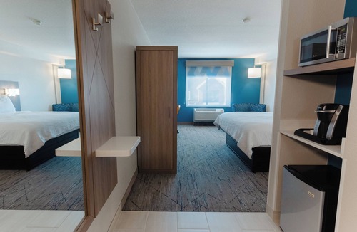 North Logan Hotel | Holiday Inn Express & Suites Logan by IHG