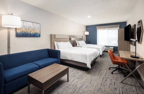 Nampa Hotel | Holiday Inn Express & Suites Nampa - Idaho Center by IHG