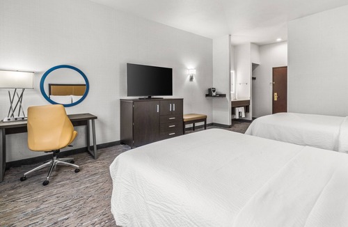 Wenatchee Hotel | Holiday Inn Express Wenatchee by IHG