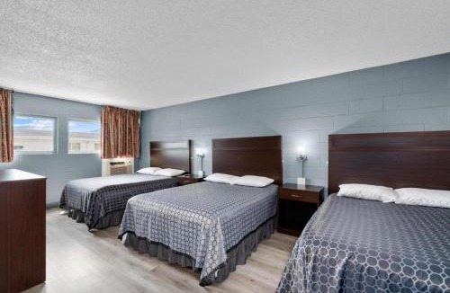 Wenatchee Hotel | Holiday Lodge