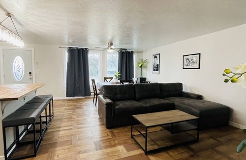 Jackpot House | Home away from home with gambling down the road