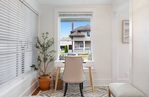 The Bowl of Edmonds House | Home & Carriage House Views Dogs Welcome BBQ