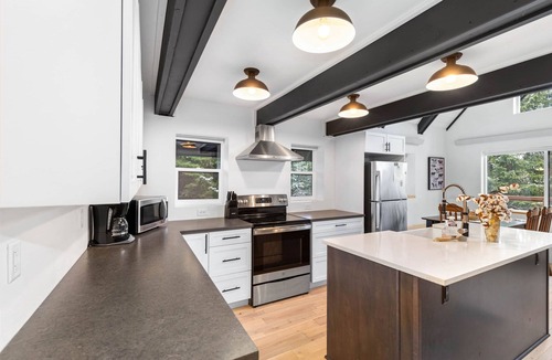 Star Valley Ranch House | Home on golf course pond. Hike. Swim. Golf!