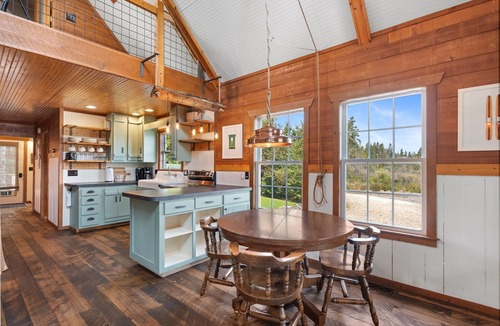 Cedarville Cabin | Home ON Lake Huron~Close to Mackinac Isl~ATV Trail