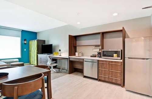 Normal Hotel | Home2 Suites by Hilton Bloomington Normal