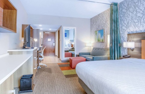 Tillmans Corner Hotel | Home2 Suites by Hilton Mobile West I-10 Tillmans Corner