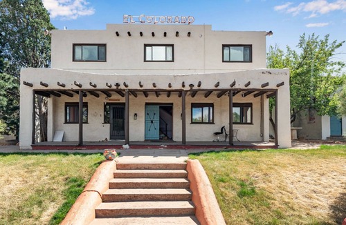 Manitou Springs Apartment | Homey Studio in Manitou Springs, Walk Downtown