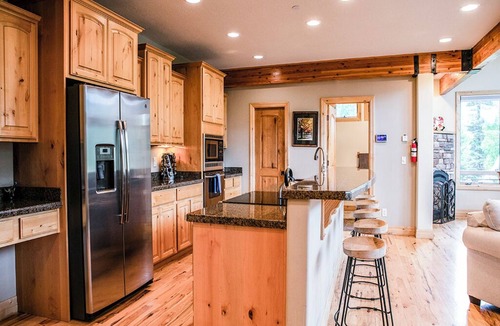 Salt Lake Mountain Resorts House | Honeycomb View by Cottonwood Lodging
