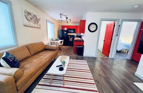 Joseph Condo | Horseshoe Lake 2nd floor 2 bdrm condo