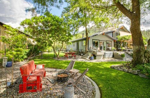 Tumtum House | Hot Tub, Deck & Mtn Views: Nine Mile Falls Duplex