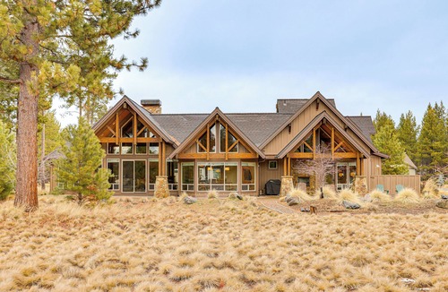 Three Rivers House | Hot Tub & Dock: Deschutes River All-Season Retreat