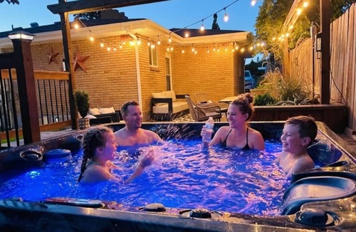 Pocatello House | Hot Tub + Fire Pit Retreat, Pocatello–Chubbuck, Game Room, steps from ISU