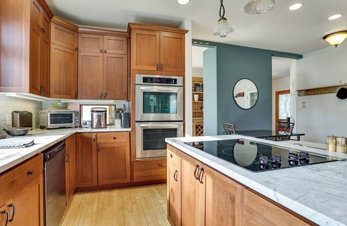 Friday Harbor House | Hot Tub & Pond View! Private Friday Harbor Retreat