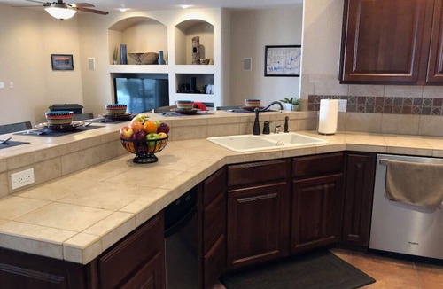 Greenehaven House | HOZHO: Pool, Hot Tub & Lake Powell Views - 125 dollar credit for 4th night!