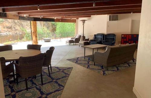Mount Carmel Junction House | Huge! 6 BR, 6 bath, Miles: Zion 12, Bryce 60, Grand Canyon 85, Golf 0