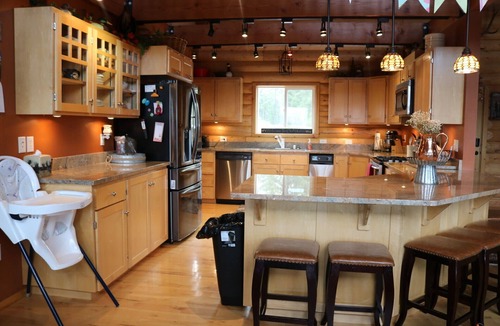 Loon Lake Cabin | HUGE Family Cabin - on 20 acres