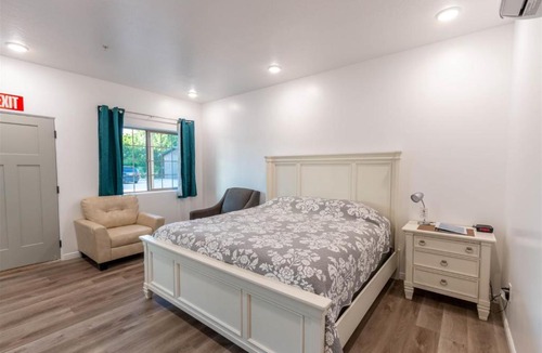 Hurricane Hotel | Hurricane Hideaway Lodging