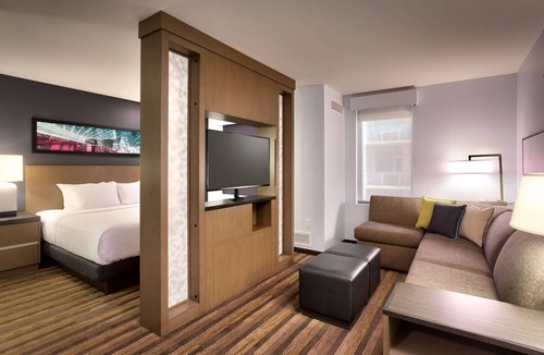 Downtown Portland Hotel | Hyatt House Portland/Downtown