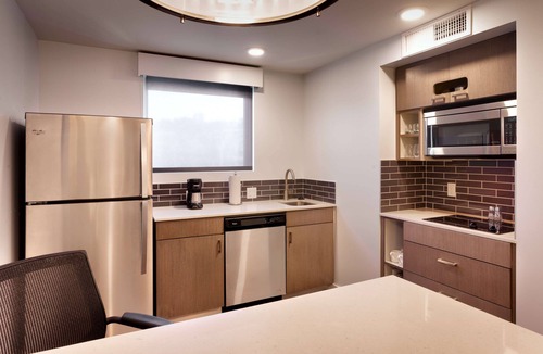 Downtown Portland Hotel | Hyatt House Portland/Downtown