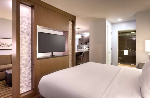 Downtown Portland Hotel | Hyatt House Portland/Downtown