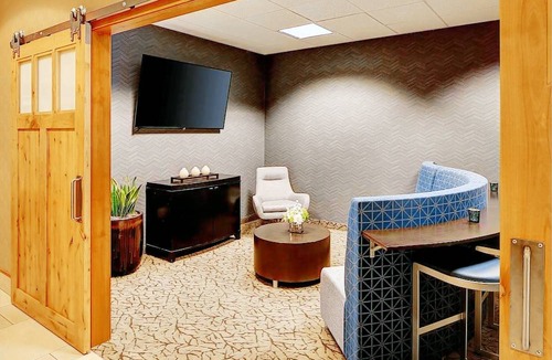 Lake Hills Hotel | Hyatt House Seattle Bellevue