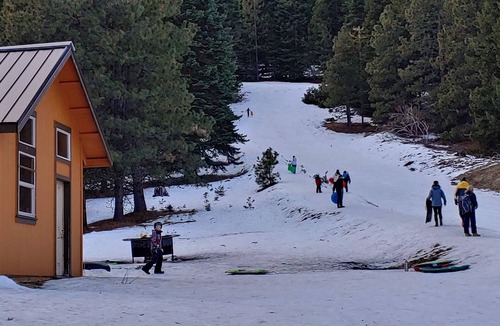 Ashland Cabin | Hyatt Lake Mountain Retreat