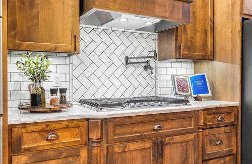 Dalton Gardens House | Idaho Homestead Retreat | Hot Tub, Sleeps 16