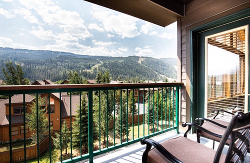 Mountain House Condo | Ideal Location Between River Run & Mountain House Base Area w/Mountain Views