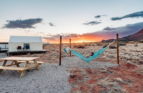 Mohave County House | Idyllic Tiny Cabin Lovely for a Romantic Escape in Arizona