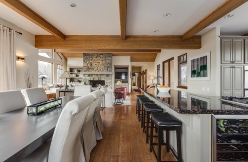 Elkhorn Village House | Impeccable Ski Home in Elkhorn Community with Mountain Views