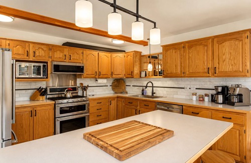 Plain Cabin | In Plain | Hot Tub | Dogs | Yard | Game Rm | BBQ