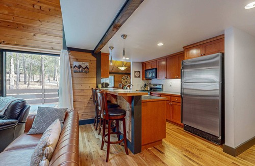 Overlook Park Cabin | in Sunriver with SHARC amenities, washer&dryer, & dog-friendly