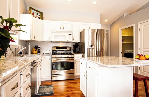 Hailey House | In the Heart of Hailey; Private Pet-friendly 3 Bedroom Home With Garage