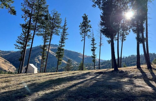 Conner RV Rental | Incredible Tented Cabin with Fantastic Vistas in Conner, Montana