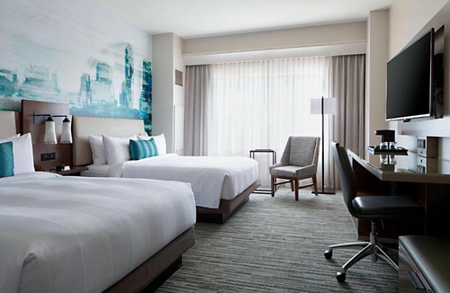 Mile Square Hotel | Indianapolis Marriott Downtown