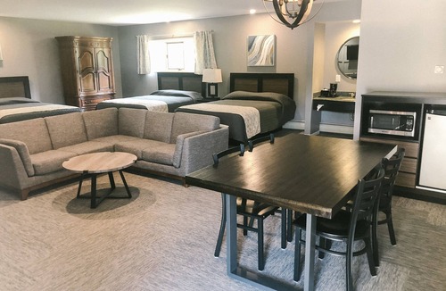 Bear Lake Hotel | Inn at the Alpine