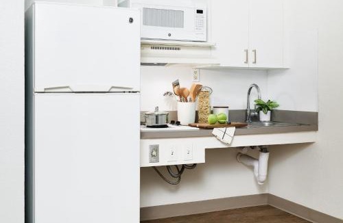 Sand Ridge Hotel | InTown Suites Extended Stay Birmingham AL - Lakeshore Parkway