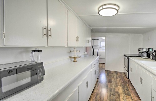 Bremerton House | Inviting Bremerton Home Near Hiking & History