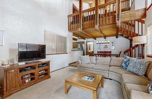 Tennis Village Condo | Inviting condo with private sauna & wonderful shared amenities