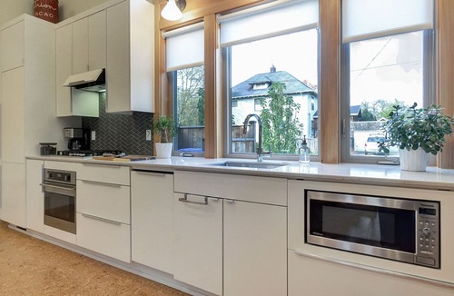 Richmond House | Inviting Designer Cottage