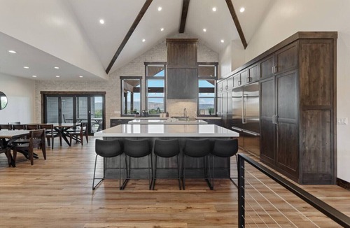 St. Charles House | Ironwood Estate | 38 Guests, Indoor Pickleball/Bball Court, Hot Tub, Luxe Home!