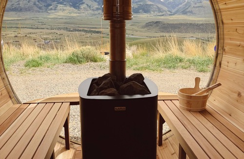 Emigrant House | Is This Montana's Best View?